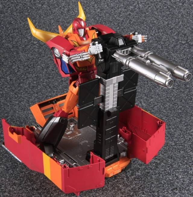 Takara Tomy - Masterpiece MP-09 Rodimus Prime Takara Tomy - TOYBOT IMPORTZ